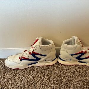 Reebok Men's Pump Omni Zone II Shoes - Clack / Vector Blue / Vector Red
